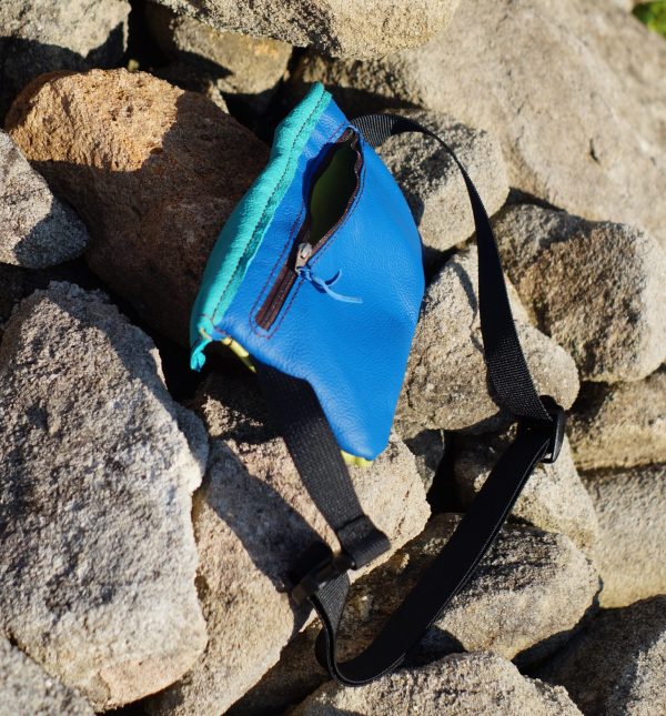Bauchtasche mit Reißverschlussfach